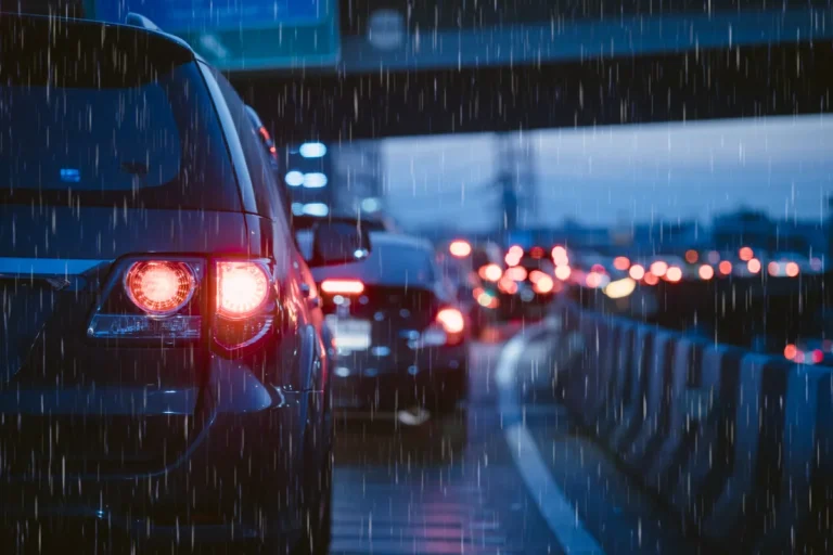 Heavy traffic on a wet Washington highway in the rain